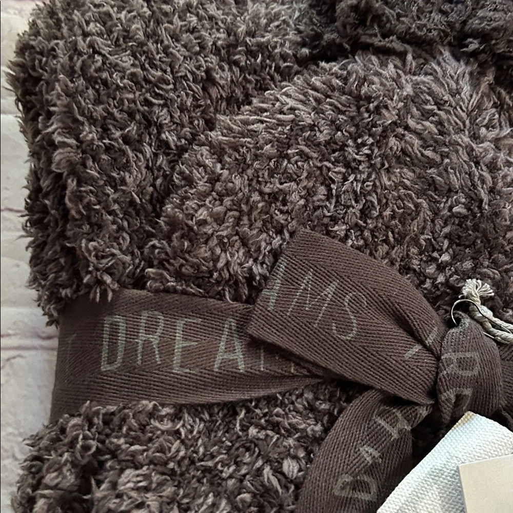 Barefoot Dreams NWT CozyChic Pom Pom Beanie & Scarf Set Espresso OS Chenille